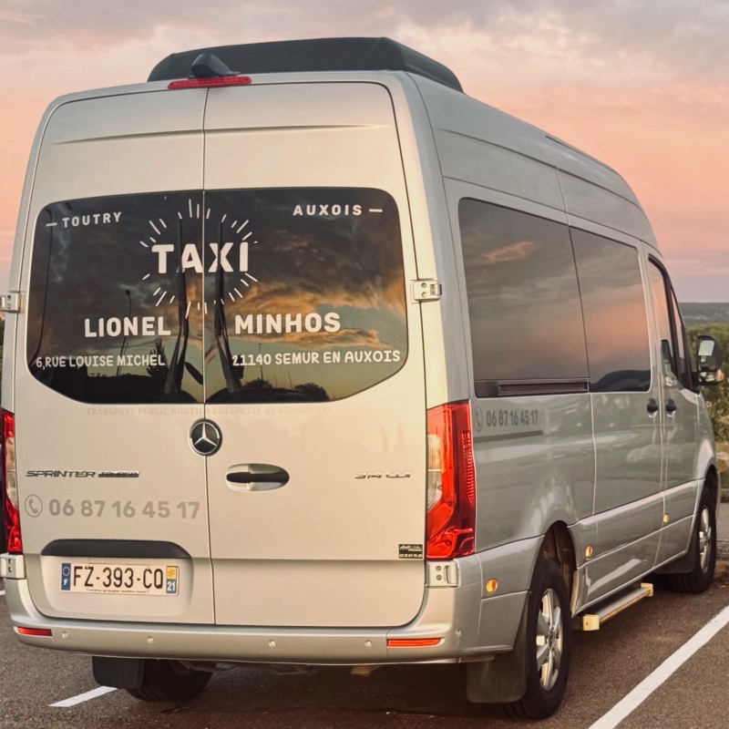 Taxi gare de Montbard, van 9 places sur réservation 24/24, 7/7